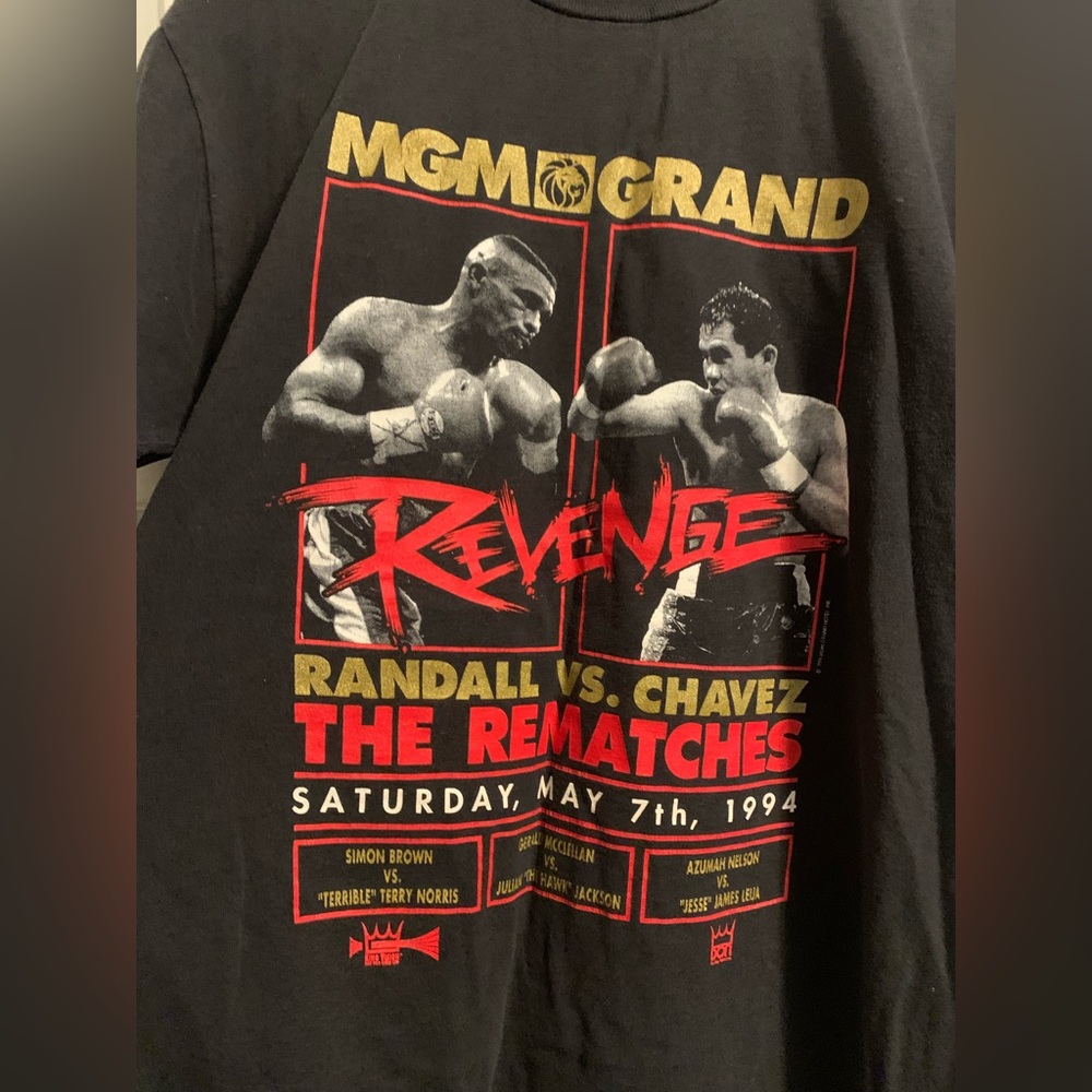 Vintage large Julio César Chávez boxing shirt